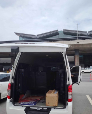 2024 Van for rent nissan premium highroof