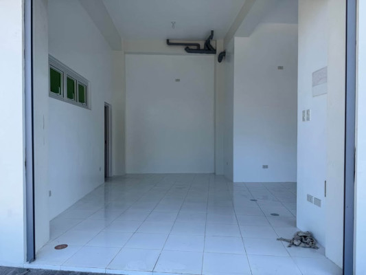 Malilipot - Commercial Space for Rent (New)