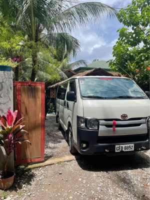 for rent hiace van w/driver