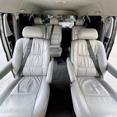 VAN FOR RENT - Super Grandia