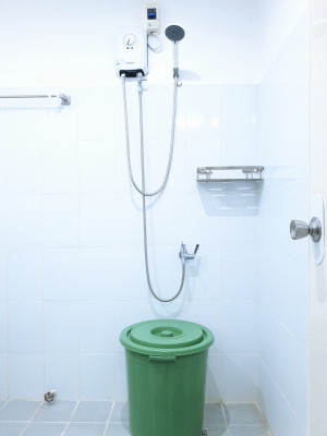 Bed Space for Male - F Legaspi st. Ugong, Pasig City