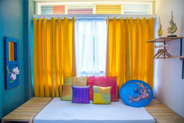 Serene View Twin 3D2N Flotsam & Jetsam Beach Hostel, La Union