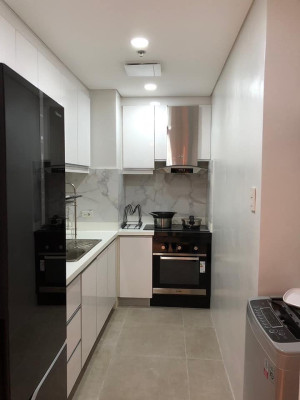 BGC condo Icon Plaza for rush sale