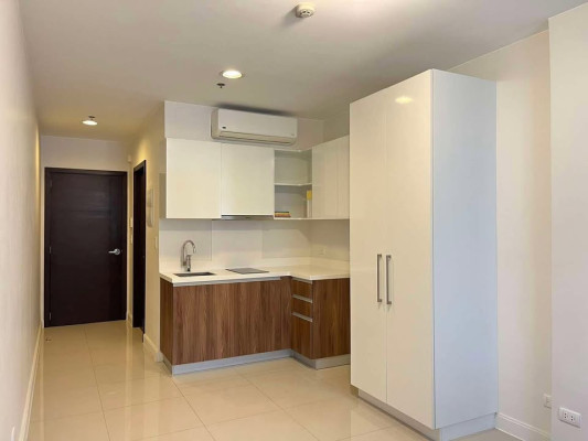 Semi-furnished Duo Suite
