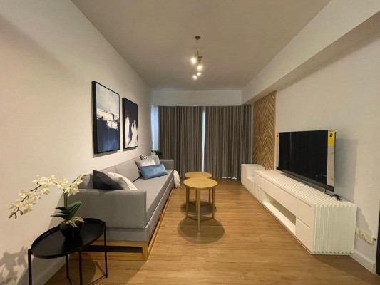 Own this Elegant 1-Bedroom Condo in Two Maridien,