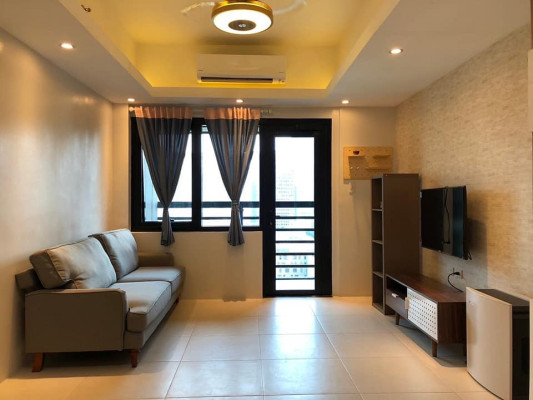 BGC condo Icon Plaza for rush sale