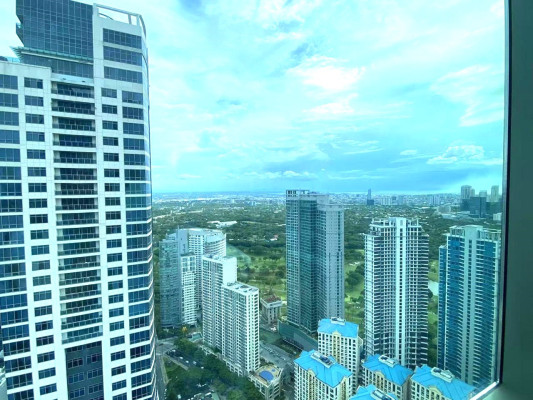 3BR Unit For Sale - Horizon Homes, Shangri-La BGC