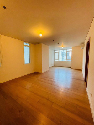 1BR unit in Park Terraces with parking Condo for Sale