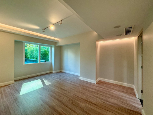 Grab this Breathtaking 2-Bedroom Condo Unit in Rockwell, Makati
