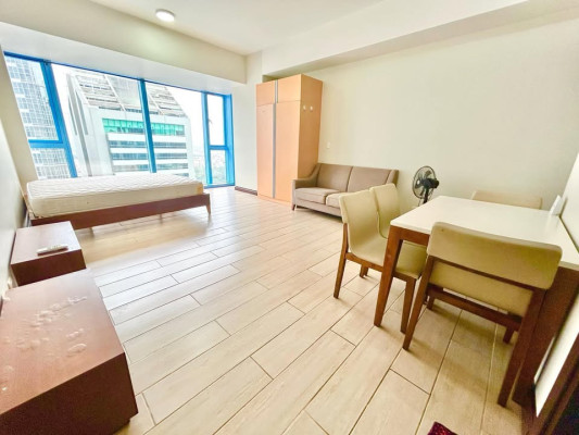 Three Central Makati 29N