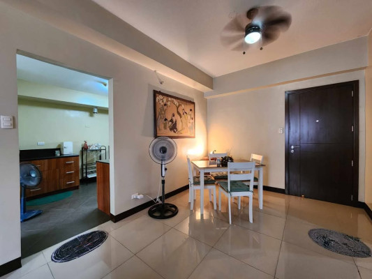 3 Bedroom Condo Unit For Sale Located at Sarasota, Newport City