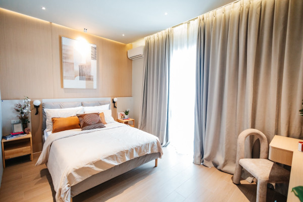 Snatch this Picturesque 4-Bedroom Townhouse