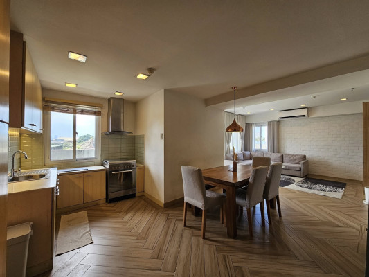 Explore this Spacious 1-Bedroom Unit in Baron 3 Gardens