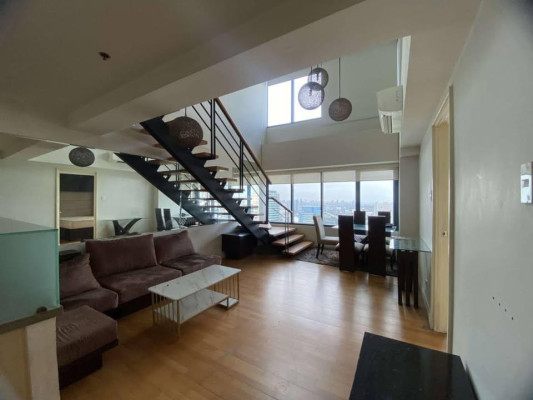 2 BEFROOM LOFT TYPE AT ONE ROCKWELL WEST