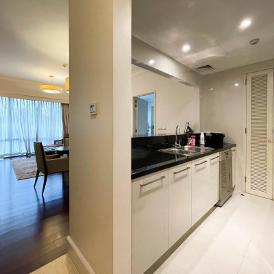 A Dazzling Condo Unit for Sale in Raffles Makati.