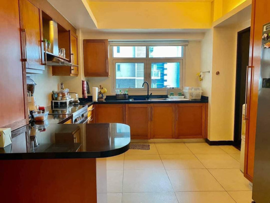 A Contemporary Modern Condo for Sale in Taguig City