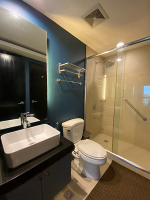 1BR Unit For Sale - One Rockwell