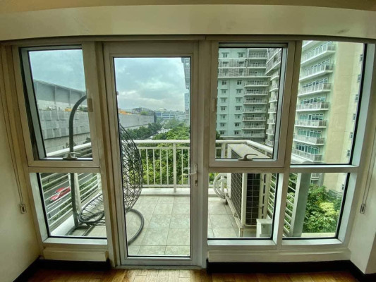 A Contemporary Modern Condo for Sale in Taguig City