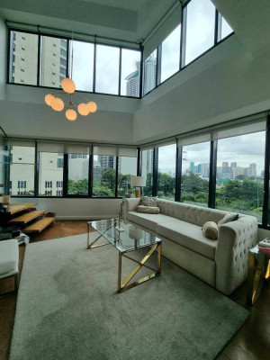 One Rockwell East 1BR unit with parking