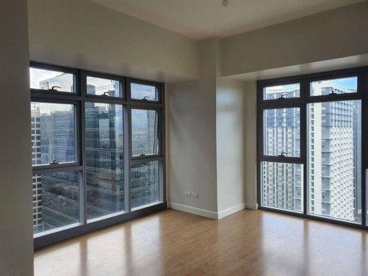 3BR unit in Park Triangle Residences