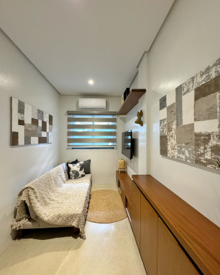 Modern Urban Resort Townhouse