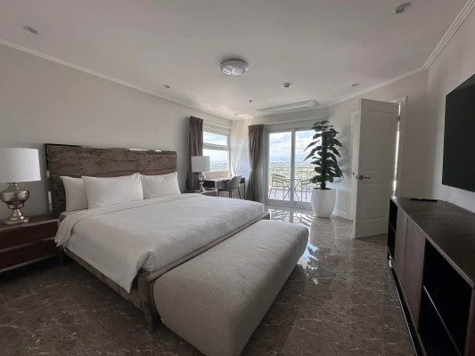 TWO BEDROOM IN LA GRANDE CONDO FOR SALE IN ANGELES CITY