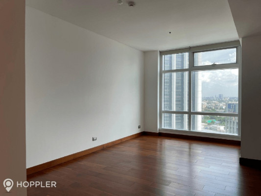 3BR Condo for Sale in Two Roxas Triangle, Salcedo Village, Makati