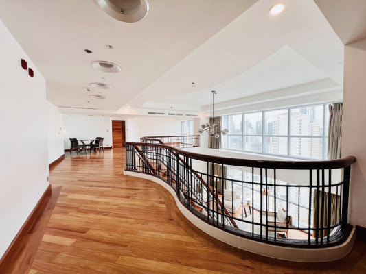 Walk-Through this 4-Bedroom Penthouse Bi-Level Unit in The Forbes Tower