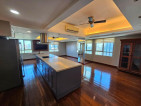 A Stylish 3 Bedroom Condo for Sale in The Grove, Rockwell