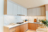 Snatch this Picturesque 4-Bedroom Townhouse