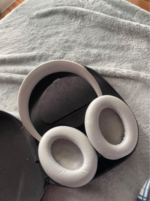 ORIGINAL BOSE HEADPHONES 700