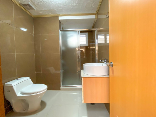 Amazing Stylish House and Lot for Sale near Trinoma, Quezon City.