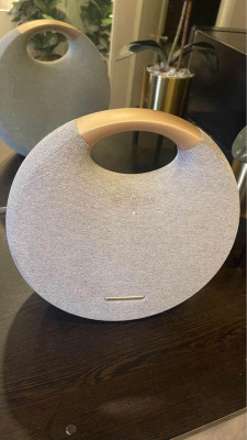 Harman kardon Onyx studio 6