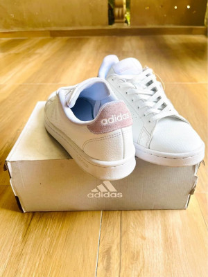FOR SALE ADIDAS ADVANTAGE WOMEN'S