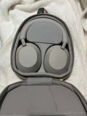 Sony XM5 (WH-1000XM5) FOR SALE