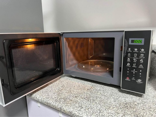 Hanabishi Microwave 23L