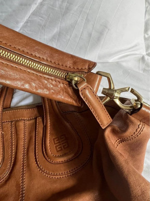 Givenchy Medium Nightingale