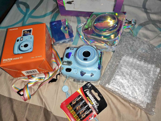 For sale!! Instax Mini 11 📸