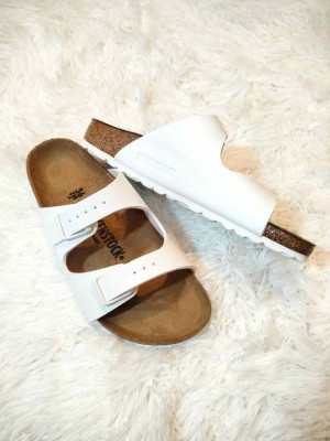 Birkenstock White 🤍
