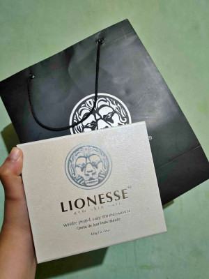 White Pearl Day Moisturizer w/ body cream