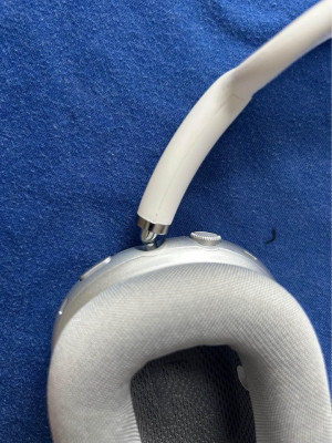 AirPods Max (HK Variant) Silver Apple Negotiable