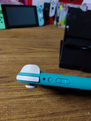 Switch lite with 5 games