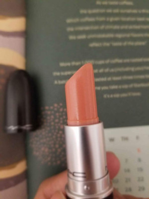 MAC Pure Zen (Cremesheen lipstick)