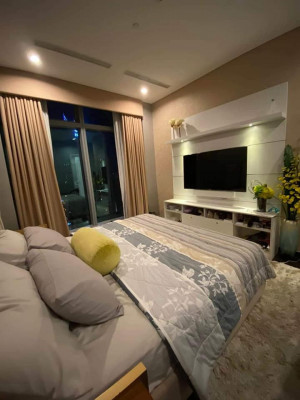 TRUMP TOWER 2 Bedroom for Sale Makati City