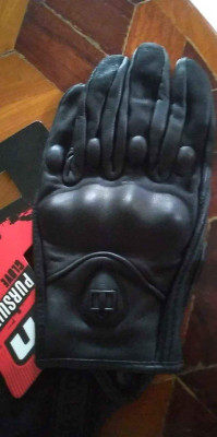 ICON motorcycle leather gloves