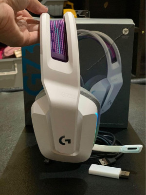 Selling LOGITECH G733 Wireless Gaming Headset RGB (White)
