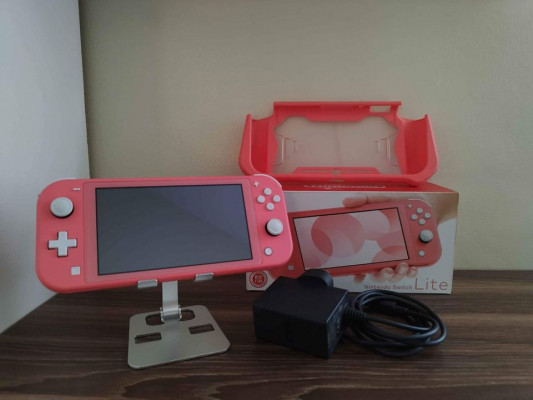 Nintendo Switch Lite - Coral Pink