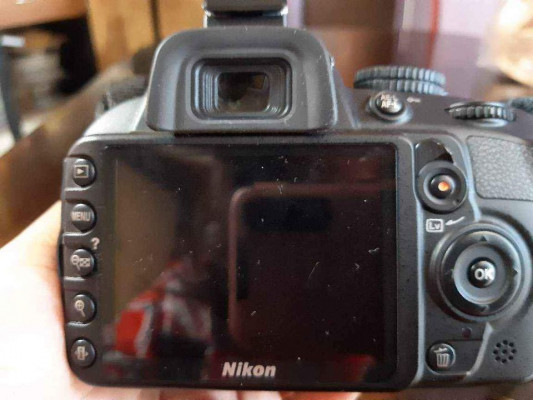 Selling camera nikon d3100
