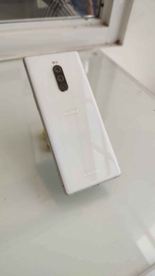 2023 SONY XPERIA 1 for sale or swap sa iphone sony