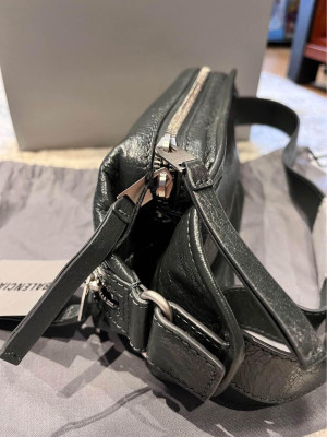 Balenciaga Lift Men’s Gray Leather Cross Body